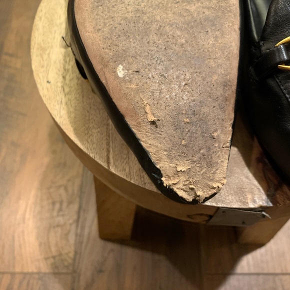 Veronica Beard Champlain Black Leather Loafers with Gold Chain - Picture 9 of 10